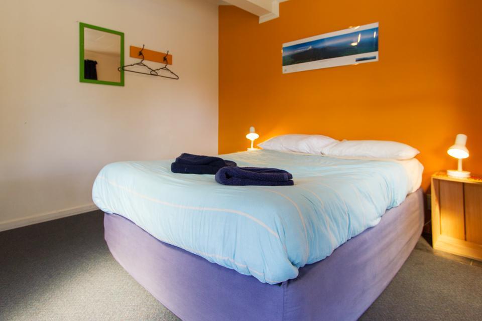 Sequoia Lodge Backpackers Picton Bagian luar foto