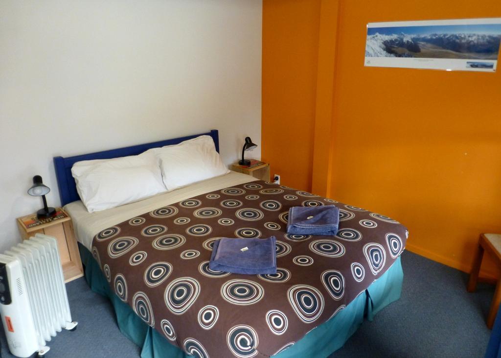 Sequoia Lodge Backpackers Picton Bagian luar foto